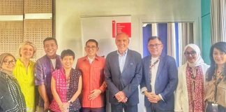 menteri kebudayaan fadli zon dan sutradara garin nugroho bertemu dengan direktur artistik venice film festival alberto barbera  